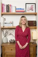 Jak se rozpadnout - Od rozchodu přes knižní kluby až po to, že mi to stačí - Věci, které jsem se naučila o ztrátě a nalezení lásky - How to Fall Apart - From Breaking Up to Book Clubs to Being Enough - Things I've Learned About Losing and Finding Love