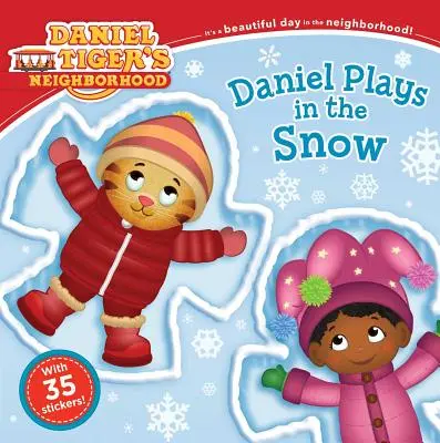 Daniel si hraje na sněhu - Daniel Plays in the Snow