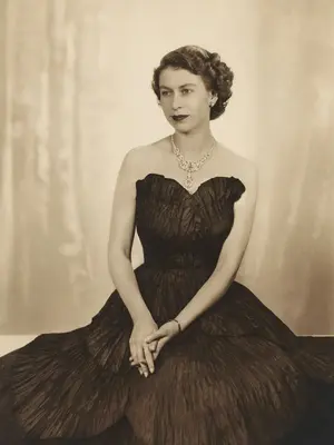 Alžběta II: princezna, královna, ikona - Elizabeth II: Princess, Queen, Icon