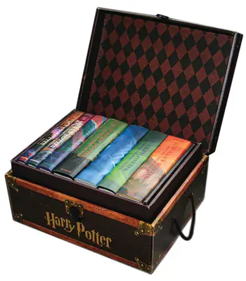 Harry Potter v krabicové úpravě: Knihy 1-7 (Kufr) - Harry Potter Hardcover Boxed Set: Books 1-7 (Trunk)