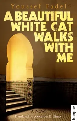Krásná bílá kočka chodí se mnou - A Beautiful White Cat Walks with Me