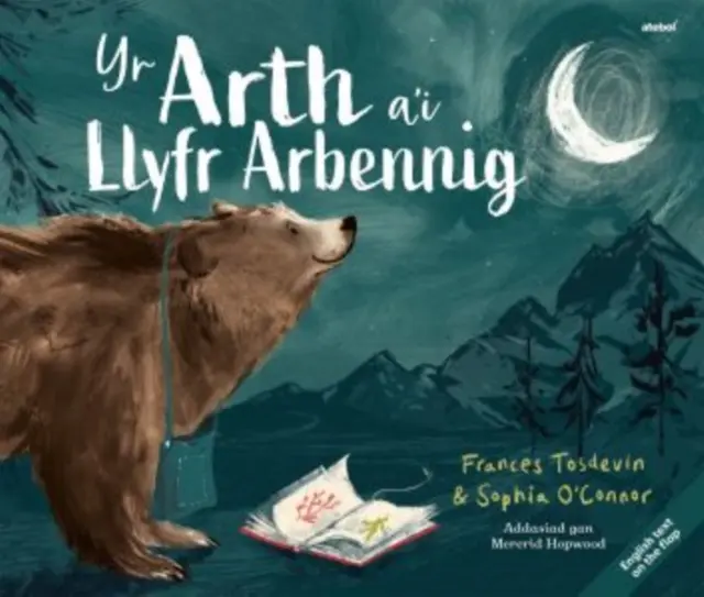 Arth a'i Llyfr Arbennig, Yr / Medvědice a její kniha, The - Arth a'i Llyfr Arbennig, Yr / Bear and her Book, The